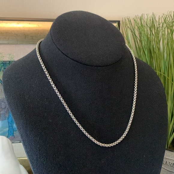 17 Inch Stainless Steel Box Link Quality Chain w/ 3 Inch Extender - Picture 2 of 7